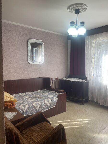 Mihai Bravu, Obor, Avrig ap. 2 camere.